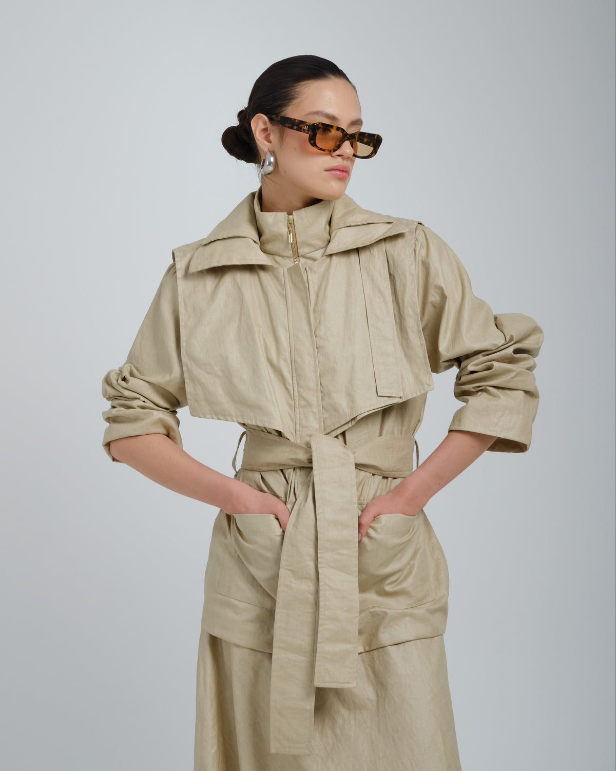 Chaqueta parka cortes asimétricos (CH-OASIS-A261)