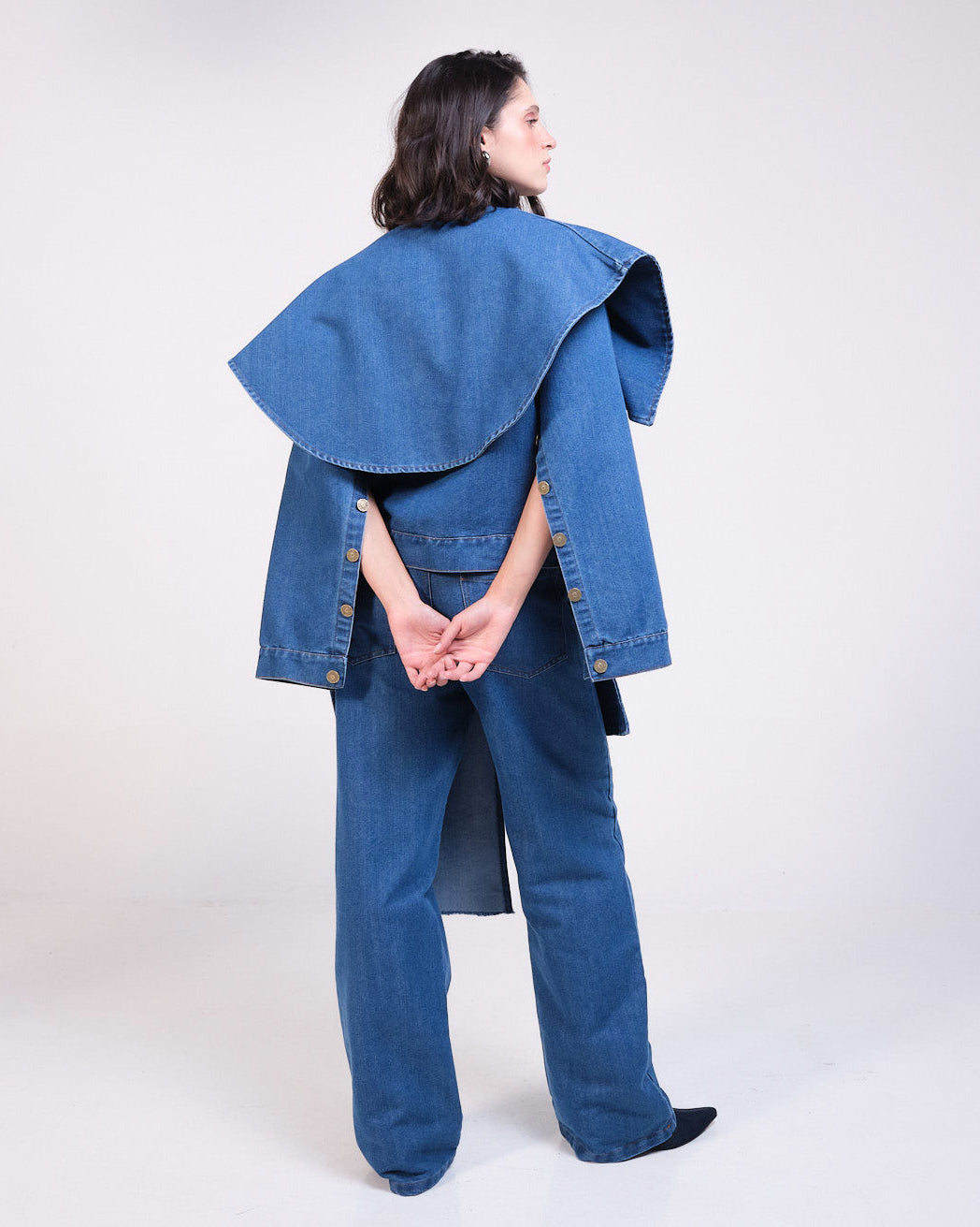 Jacket/chaqueta mangas abiertas con capa (CH-TRIESTE-A25-1)