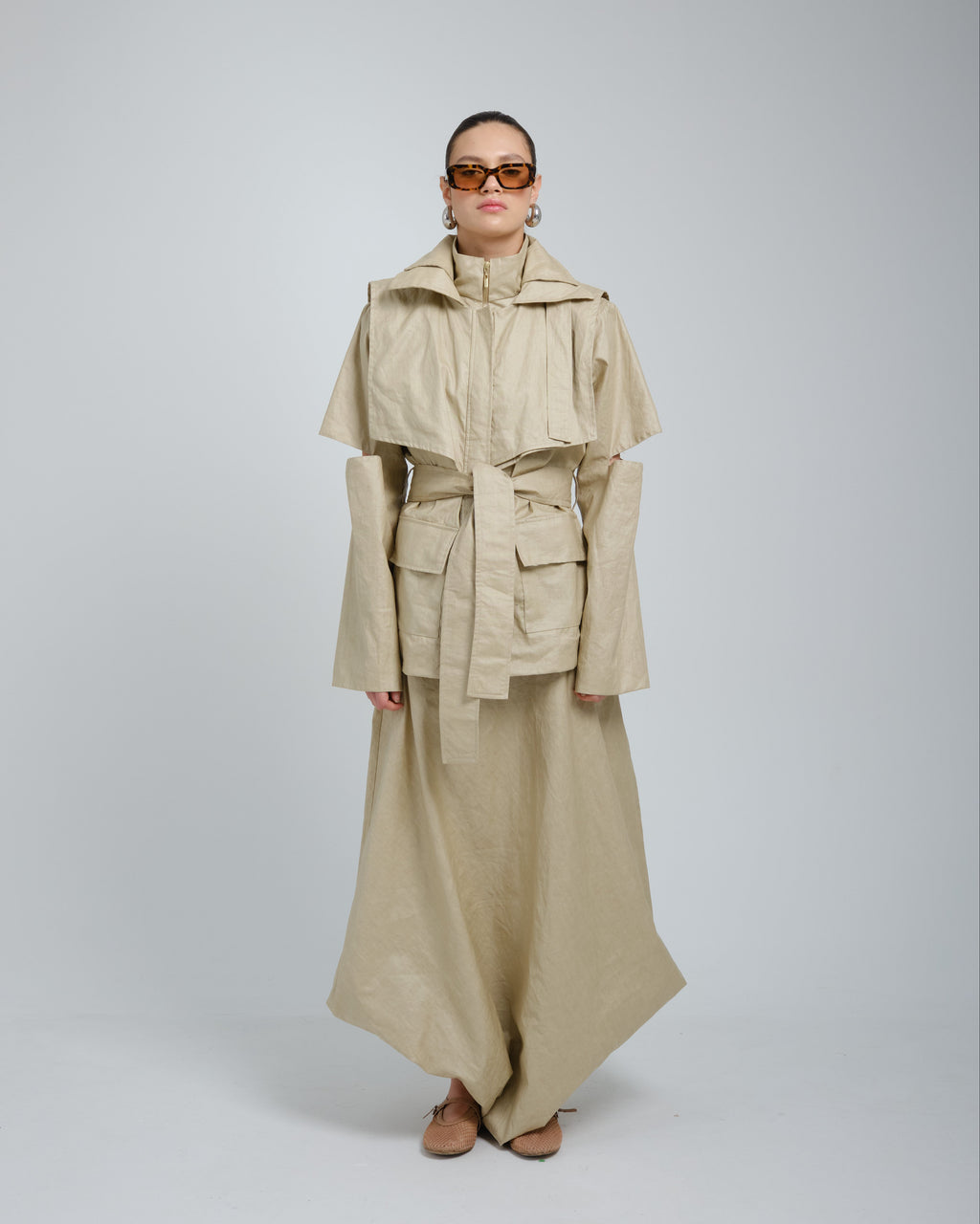 Chaqueta parka cortes asimétricos (CH-OASIS-A261)