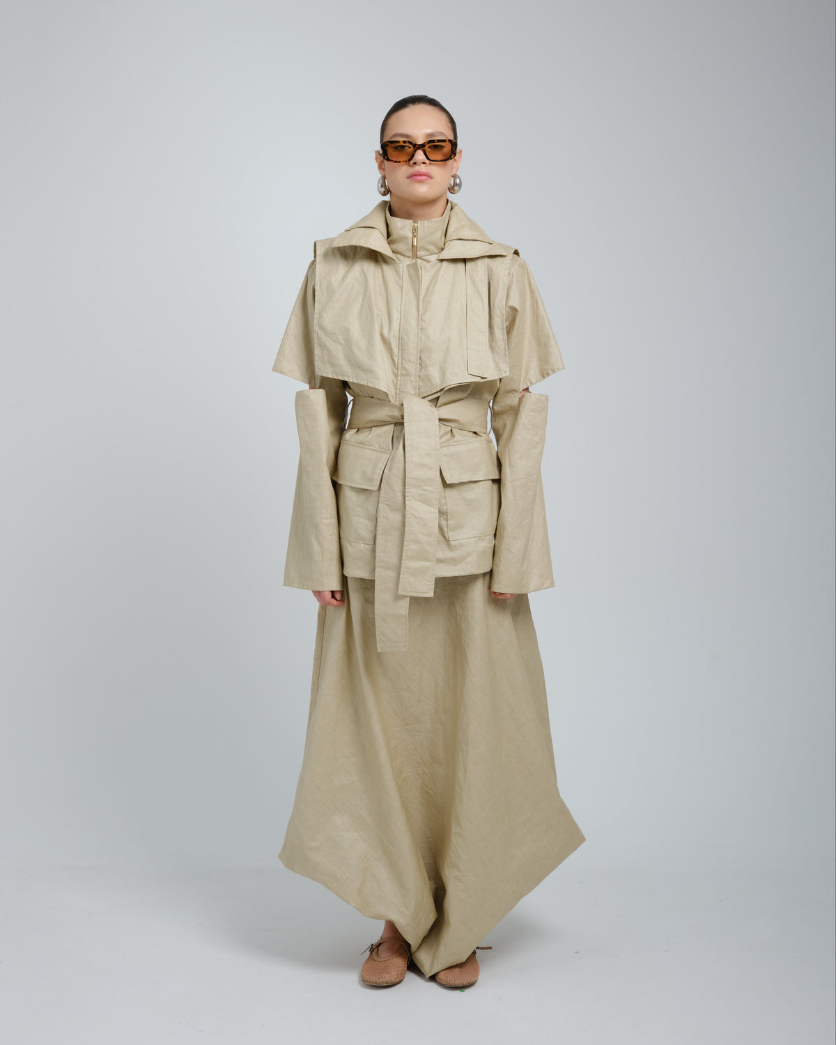 Chaqueta parka cortes asimétricos (CH-OASIS-A261)